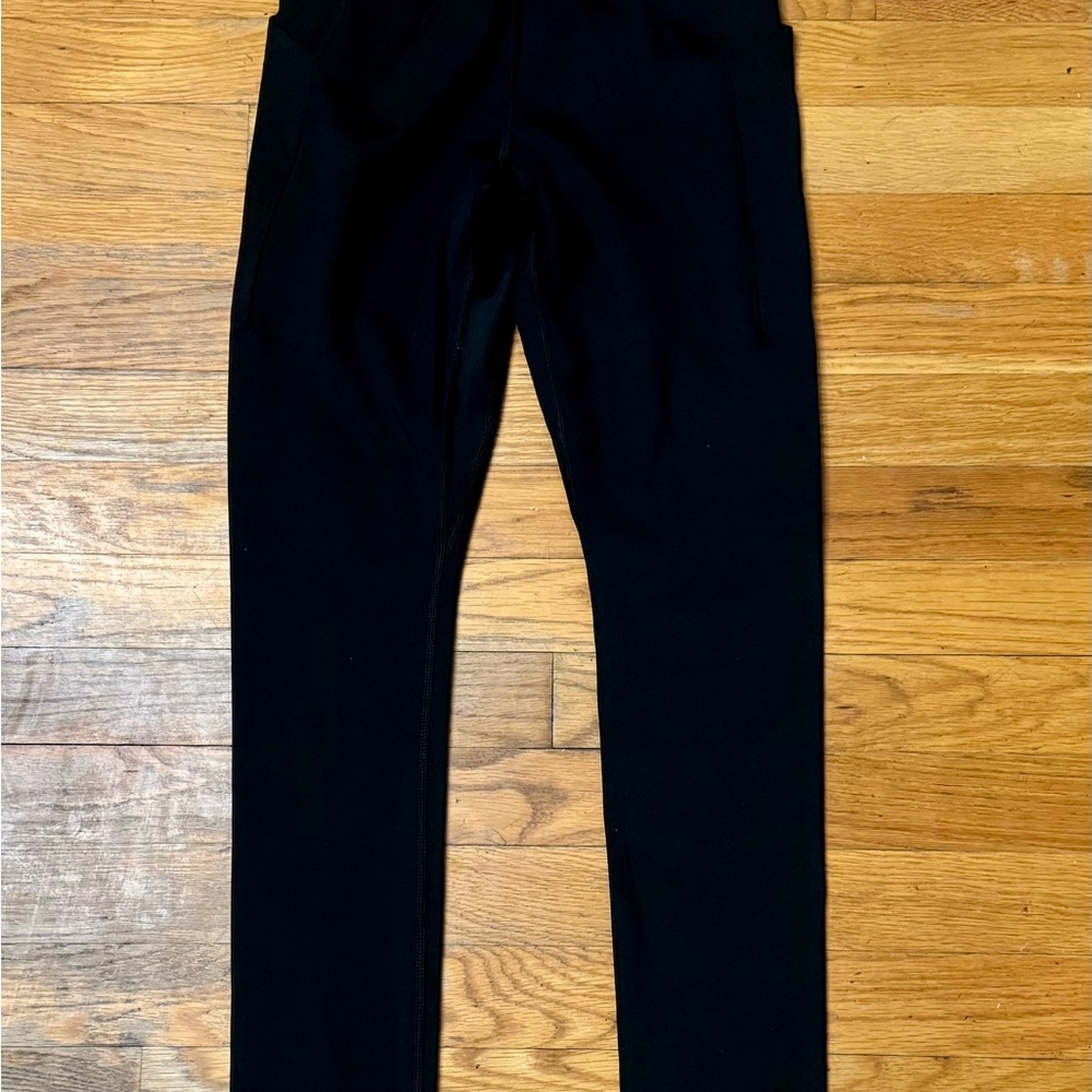 Vervet women’s size 29 dark blue jeans style T5139